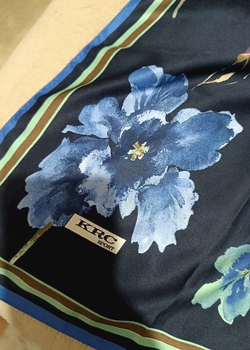 Çiçek Desenli Kadın Şal - Görsel 2