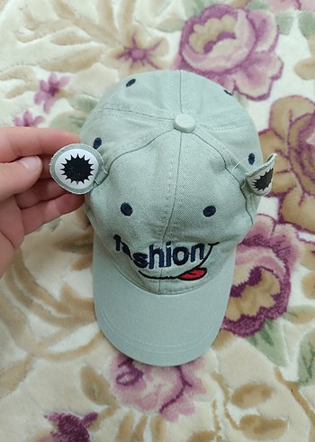 Düğmeli Gri Sokak Şapkası - Görsel 2