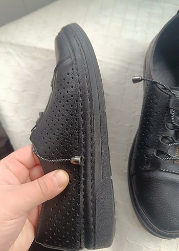 Parlak Siyah Gotikk Ayakkabı Bağcığı - Görsel 3