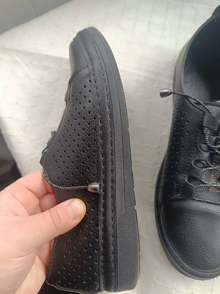 Parlak Siyah Gotikk Ayakkabı Bağcığı - Görsel 3