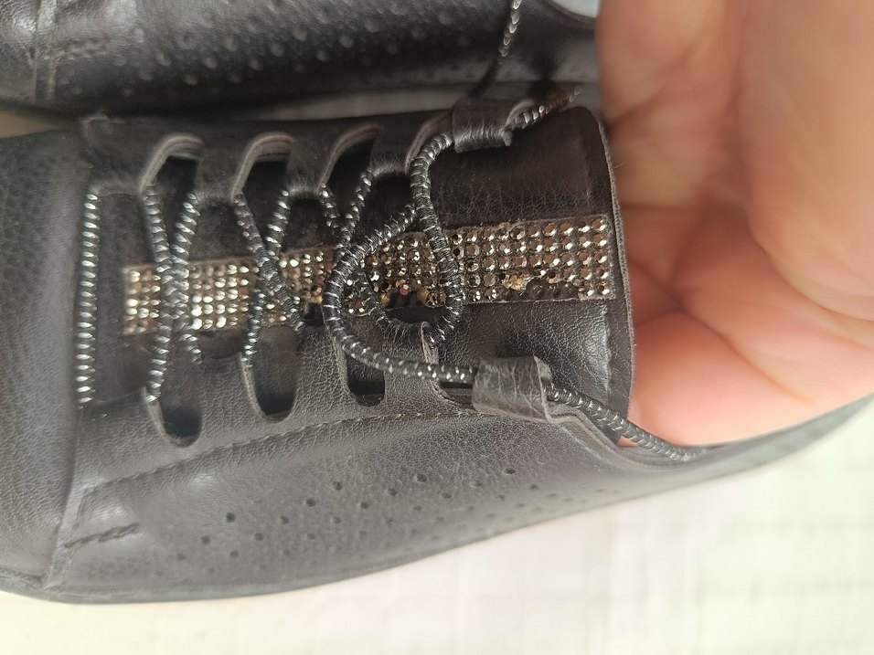 Parlak Siyah Gotikk Ayakkabı Bağcığı - Görsel 2