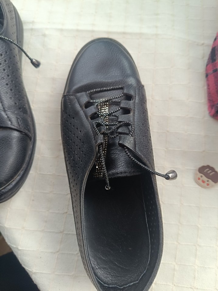 Parlak Siyah Gotikk Ayakkabı Bağcığı - Görsel 5