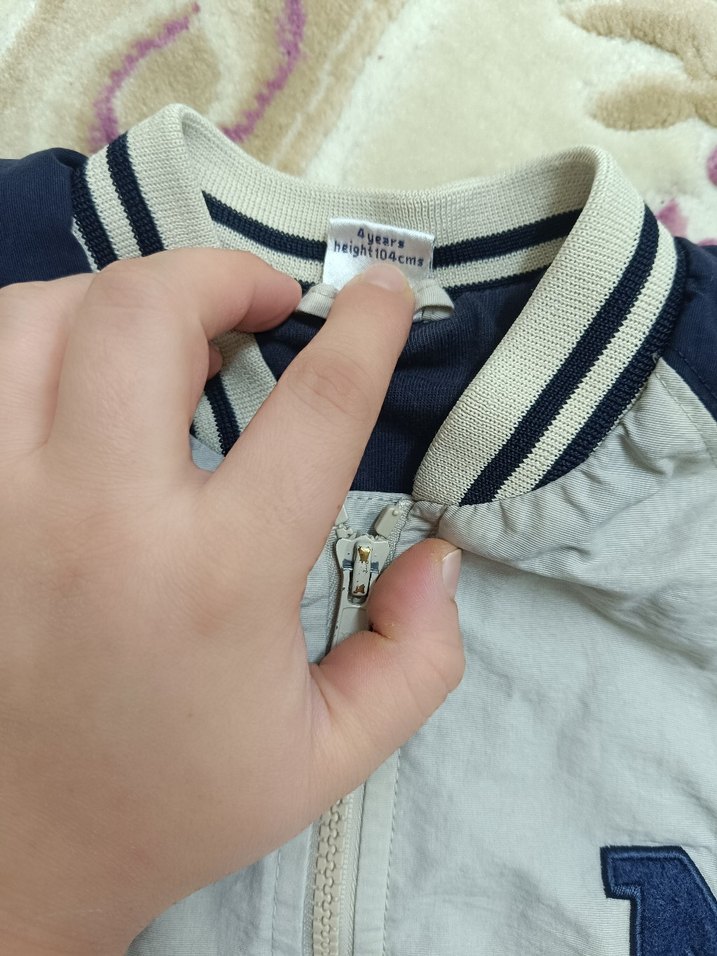 Gri ve Lacivert Erkek Çocuk Fermuarlı Ceket - Görsel 2