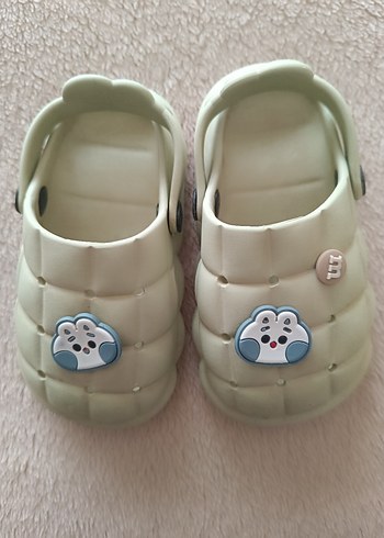 Beyaz Kız Çocukları Düğmeli Terlik - Görsel 2