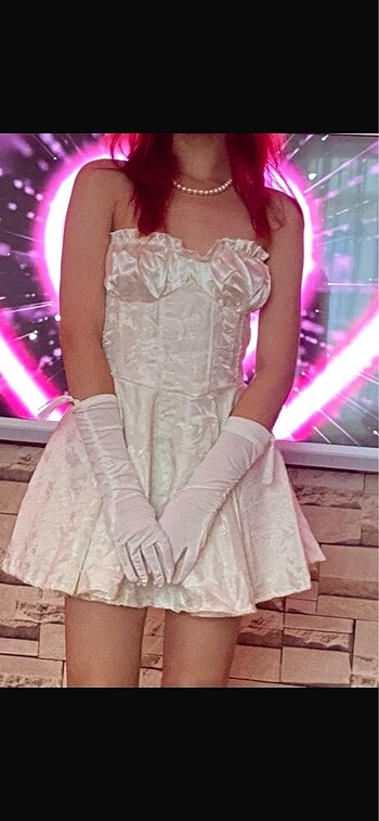 xs Beden Mini straplez beyaz elbise mezuniyet/balo