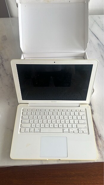 Apple macbook 2007 model bilgisayar