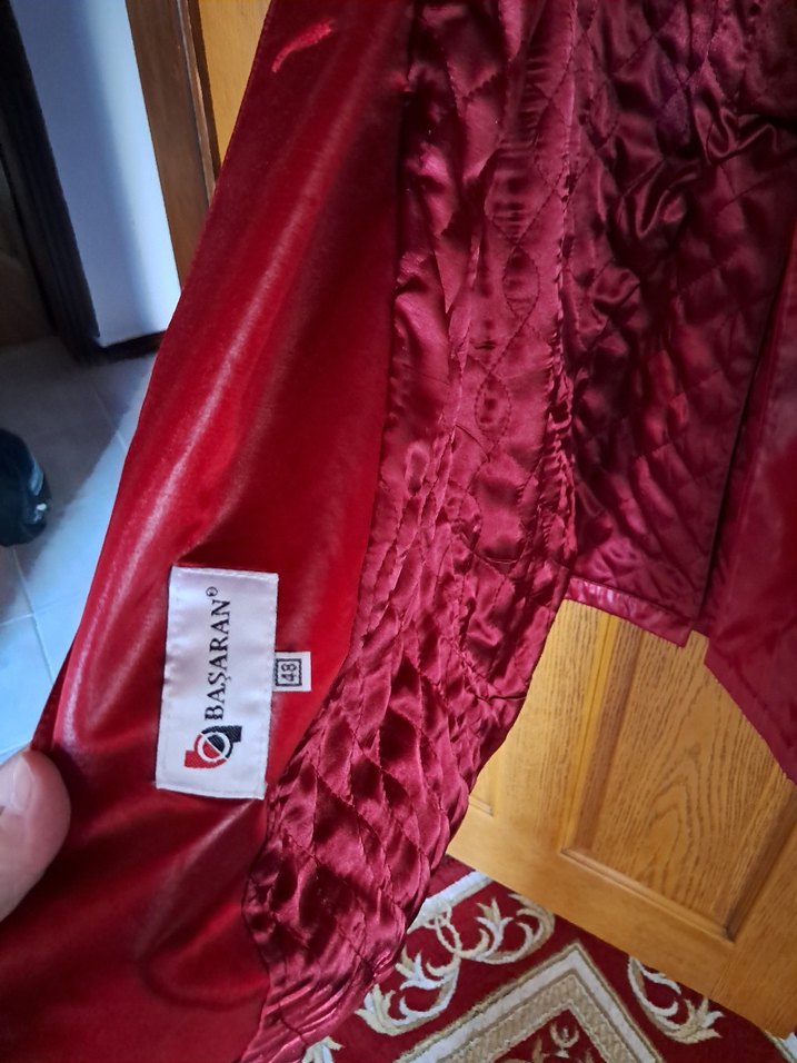 Kırmızı Uzun  Kadın Trençkot - Görsel 2