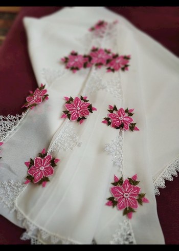 Armine Pembe Dantel Detaylı Kadın Mevlüt örtüsü