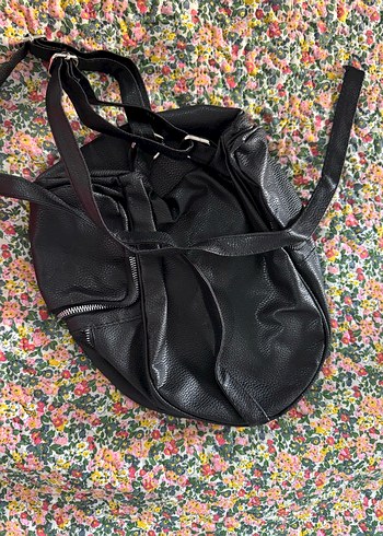 Siyah Deri Kadın Sırt Çantası - Görsel 2