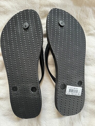 39 Beden Havaianas slim terlik siyah metalik logo