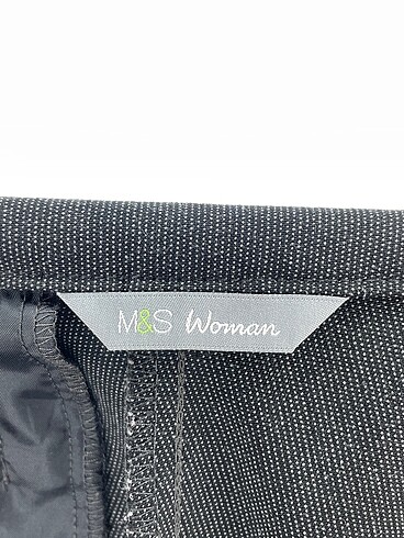 40 Beden gri Renk Marks & Spencer Düz Kesim %70 İndirimli.