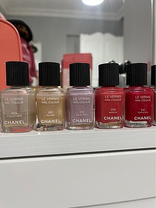 Chanel oje