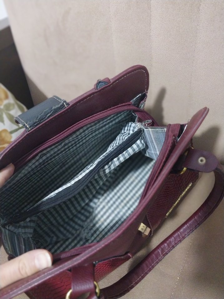 Bordo Yılan Desenli Deri Kadın Çanta - Görsel 4