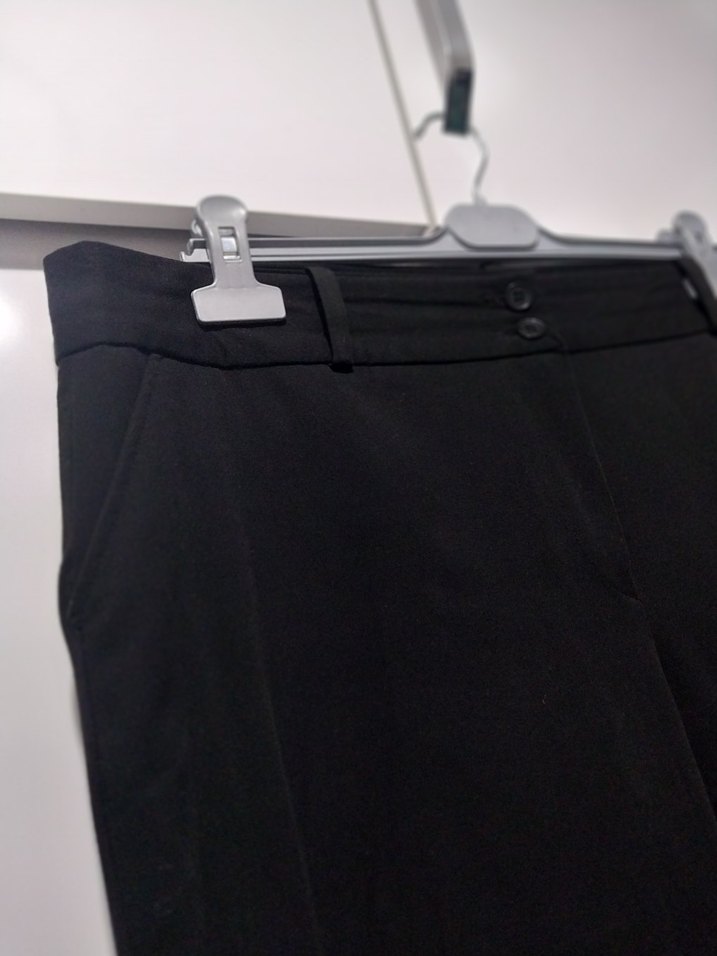 Düğmeli Siyah Kadın Kumaş Pantolon - Görsel 4