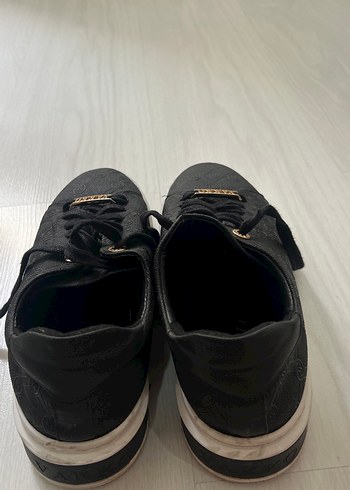 Vakko Siyah Monogramli Bagcikli Sneaker