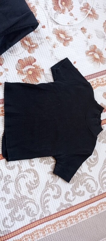 Siyah crop