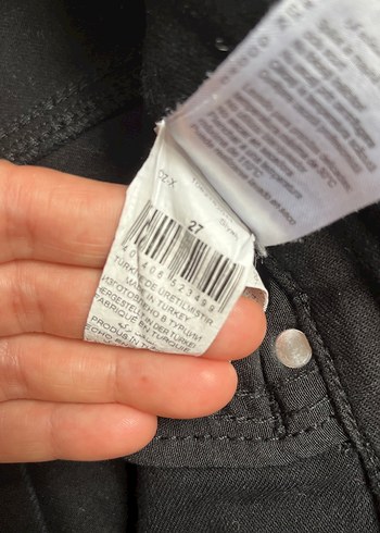 Kadın Siyah Kemerli Dar Kesim Midi Kot Pantolon - Görsel 3