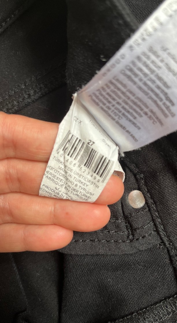 Kadın Siyah Kemerli Dar Kesim Midi Kot Pantolon - Görsel 3