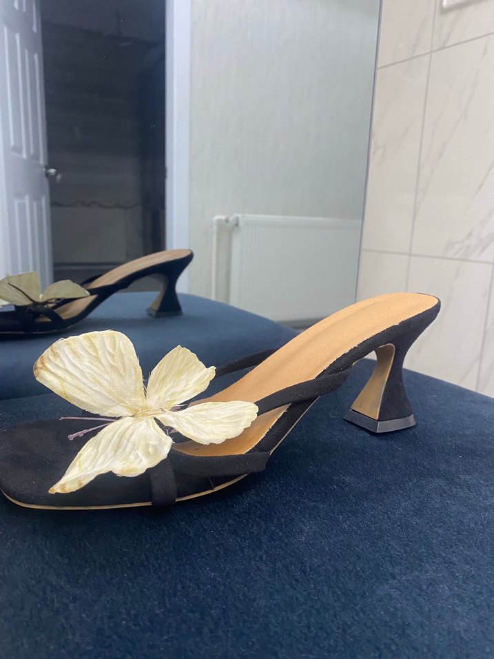 Topuklu terlik - Görsel 2