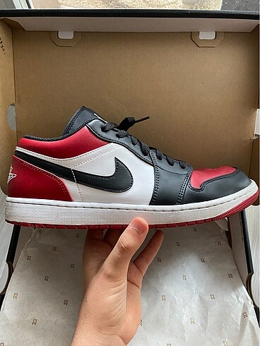 Jordan 1 Low Bred Toe
