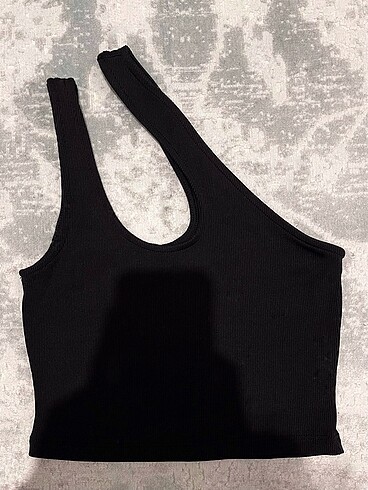 Bershka siyah askılı crop bluz