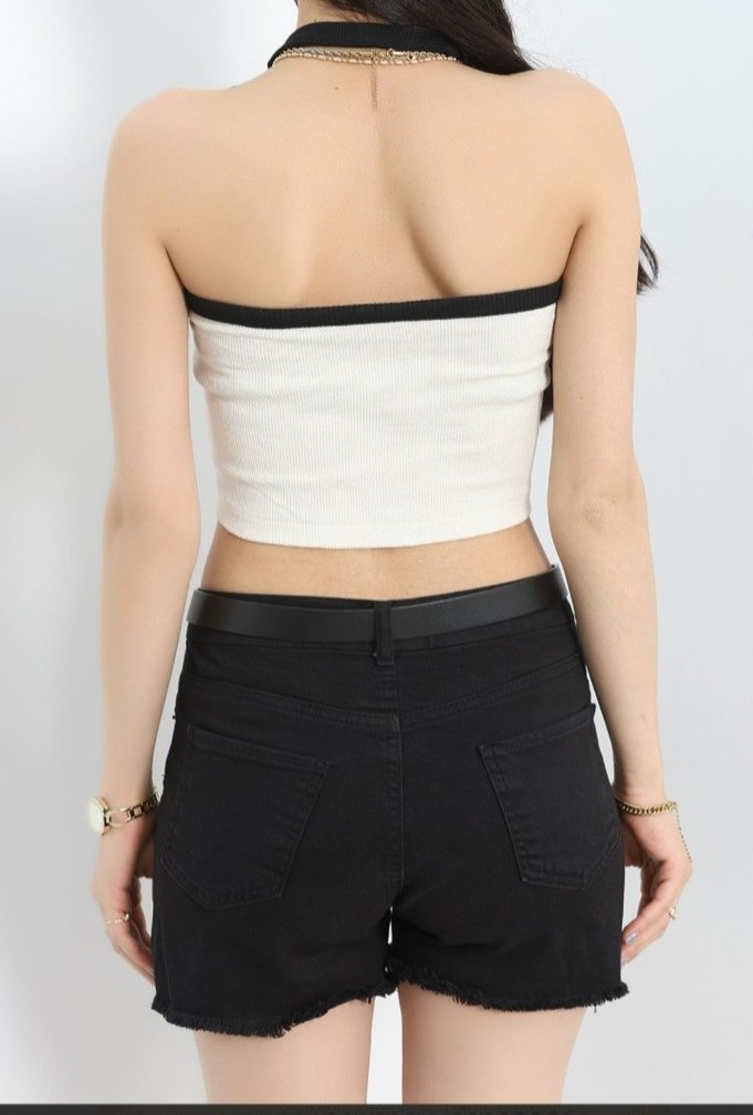 Beyaz Yılan Desenli Straplez Crop Top - Görsel 2