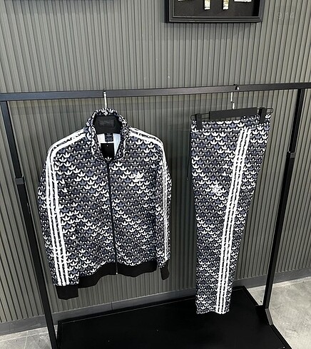Adidas eşofman takımı stokta 