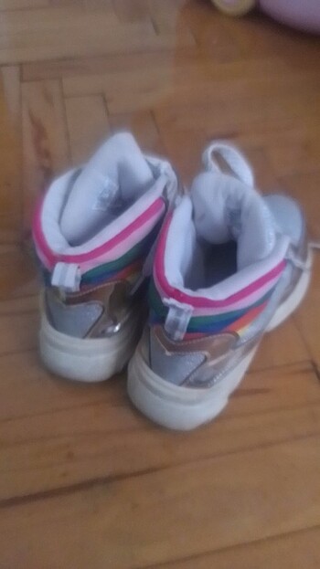 LC Waikiki Kız çocuk bot