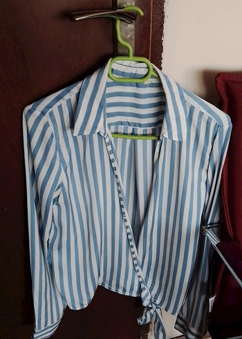 Mavi Çizgili Kadın Gömlek - Görsel 2