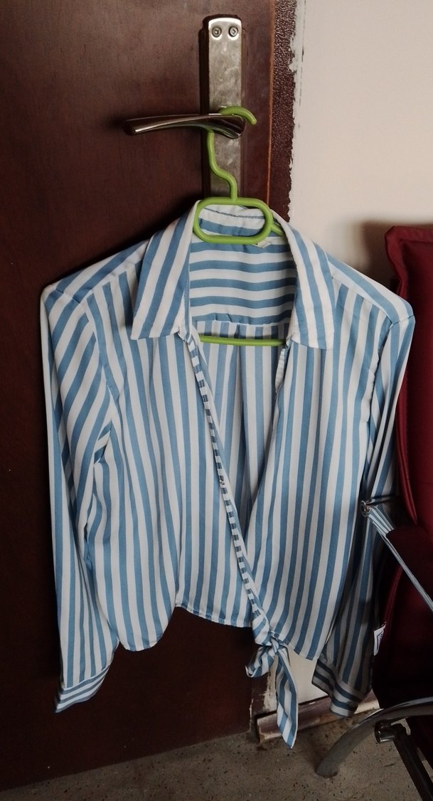 Mavi Çizgili Kadın Gömlek - Görsel 2