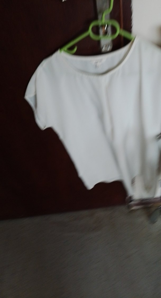 Beyaz Kısa Kollu Salaş Bluz - Görsel 3