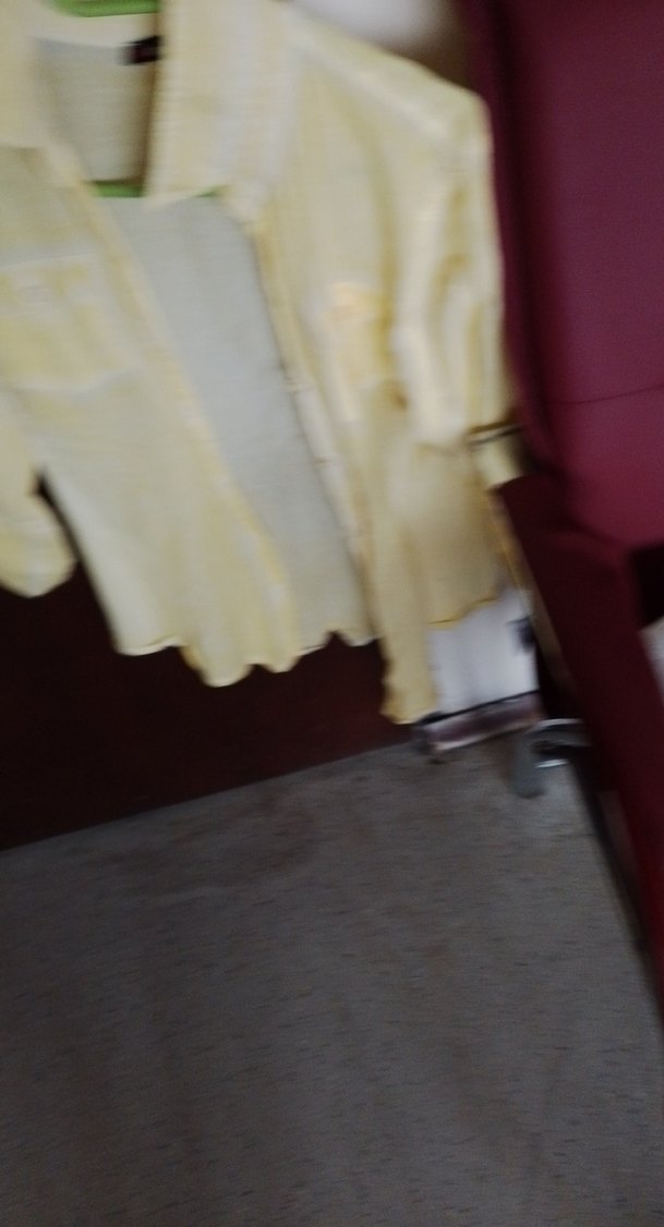 Düğmeli Sarı Keten Kadın Gömlek - Görsel 3