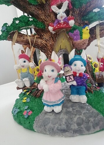 Ağaç orman evi ve yanındaki sallanan tavşanlar dahildir - Görsel 7