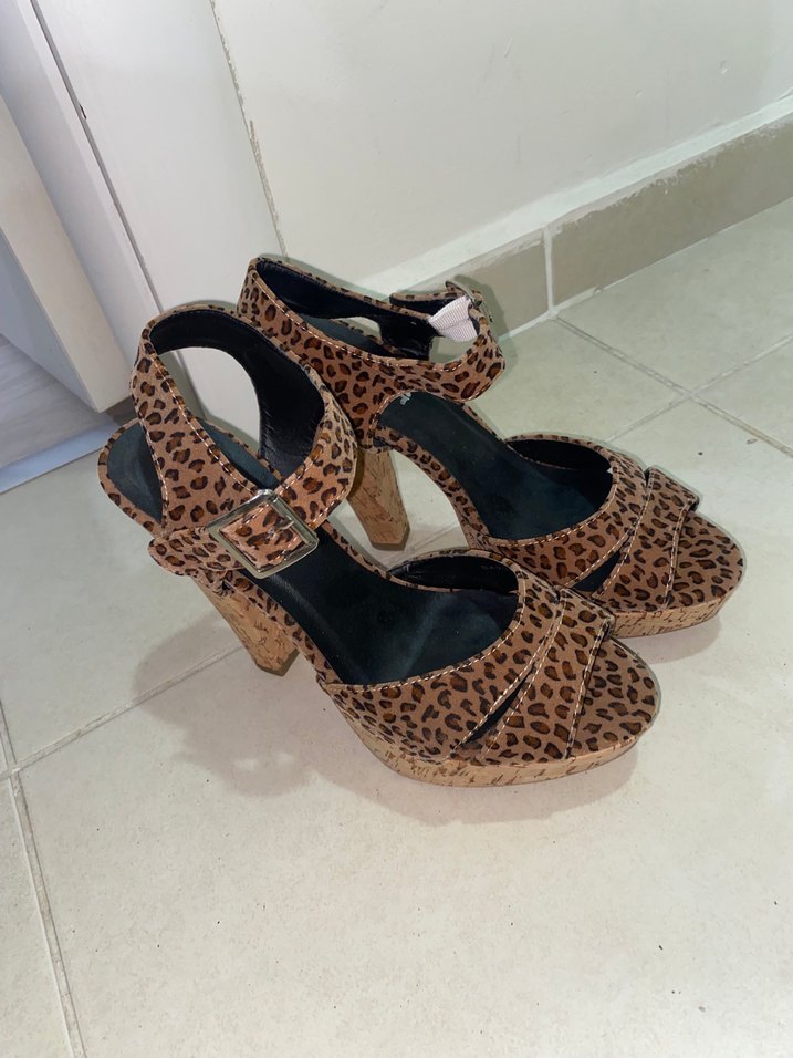 Kahverengi leopar  Desenli Platform Topuklu Sandalet - Görsel 2