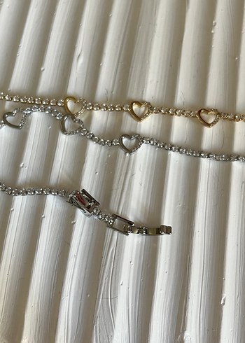 Altın Renk Zincir Detaylı Minimalist Bileklik - Görsel 3