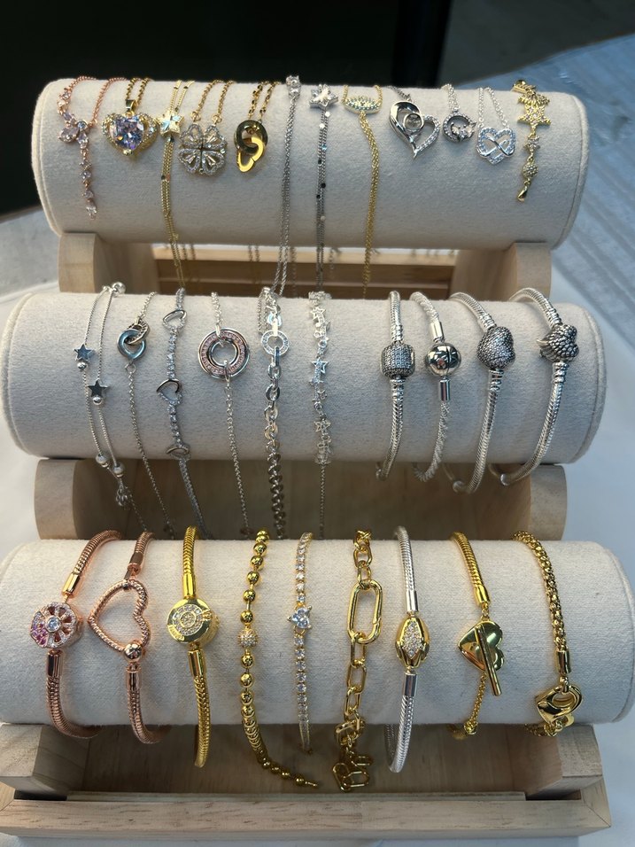 Altın Renk Zincir Detaylı Minimalist Bileklik - Görsel 5