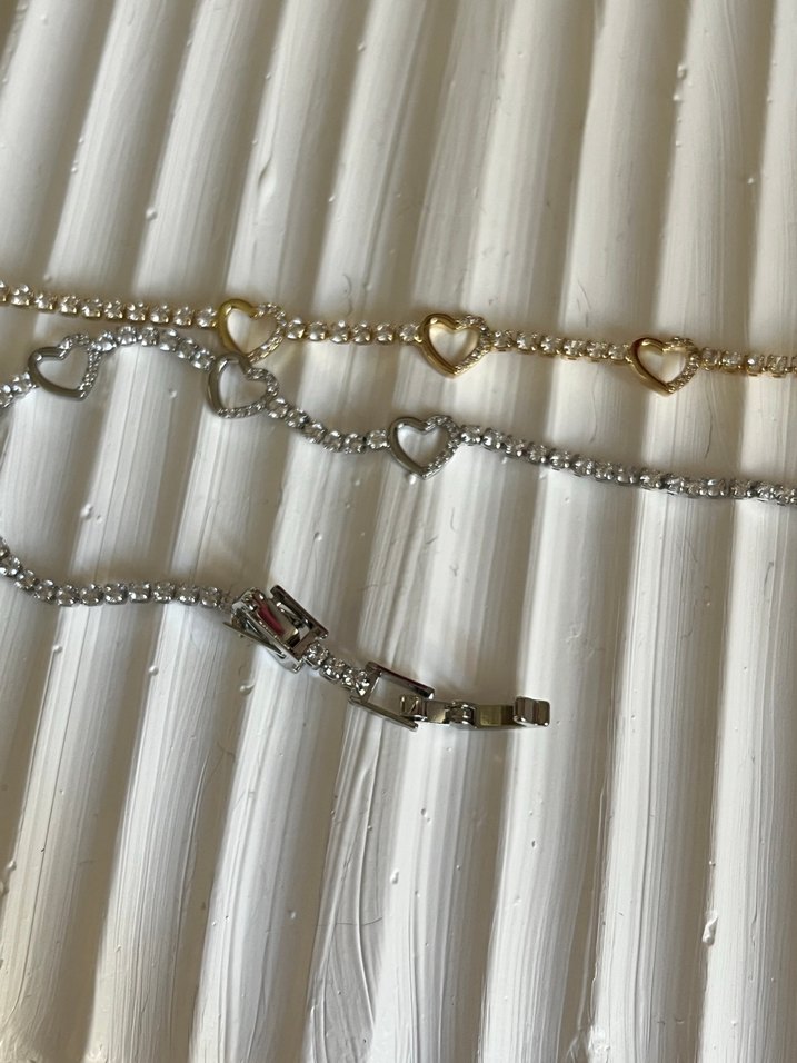 Altın Renk Zincir Detaylı Minimalist Bileklik - Görsel 3