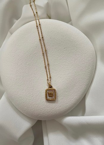 Altın Renkli Boncuklu Kelebek Kolye - Görsel 2