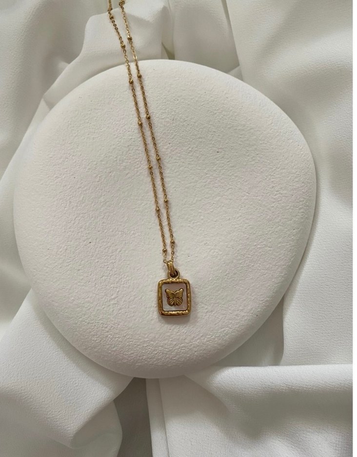 Altın Renkli Boncuklu Kelebek Kolye - Görsel 2