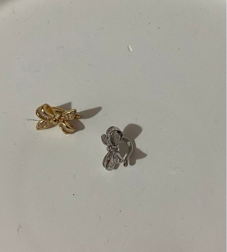 Altın Renkli Fiyonk Detaylı Mini Earcuff - Görsel 2