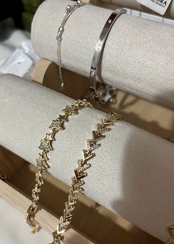 Pandora Gold Zincir Detaylı Kadın Bileklik - Görsel 5