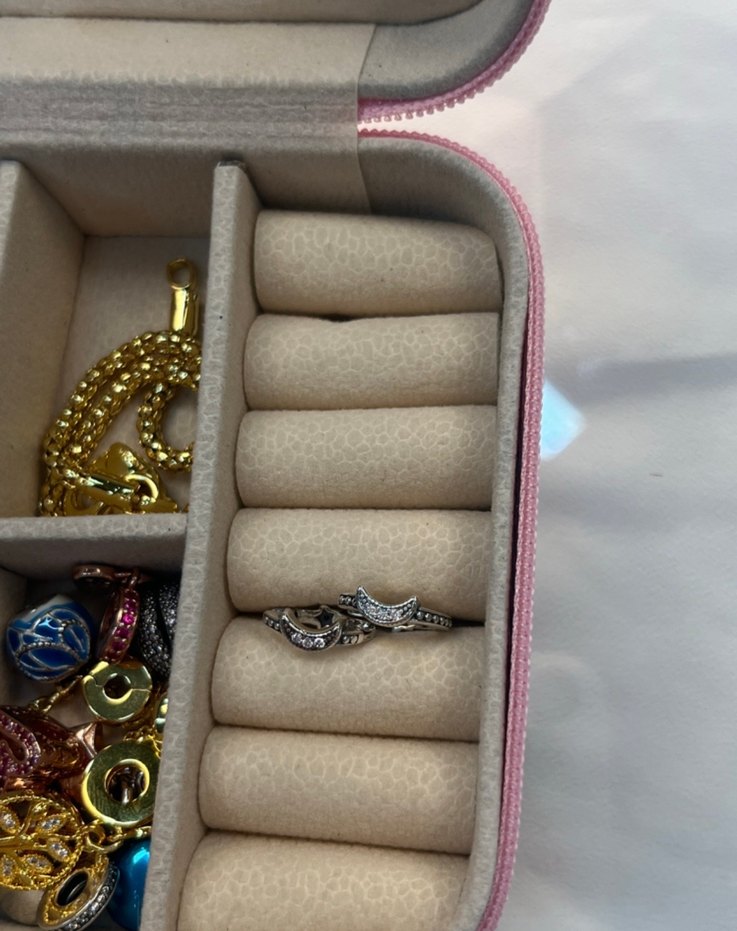 Gri Nakışlı Siyah Rock Punk Halka Küpe - Görsel 2