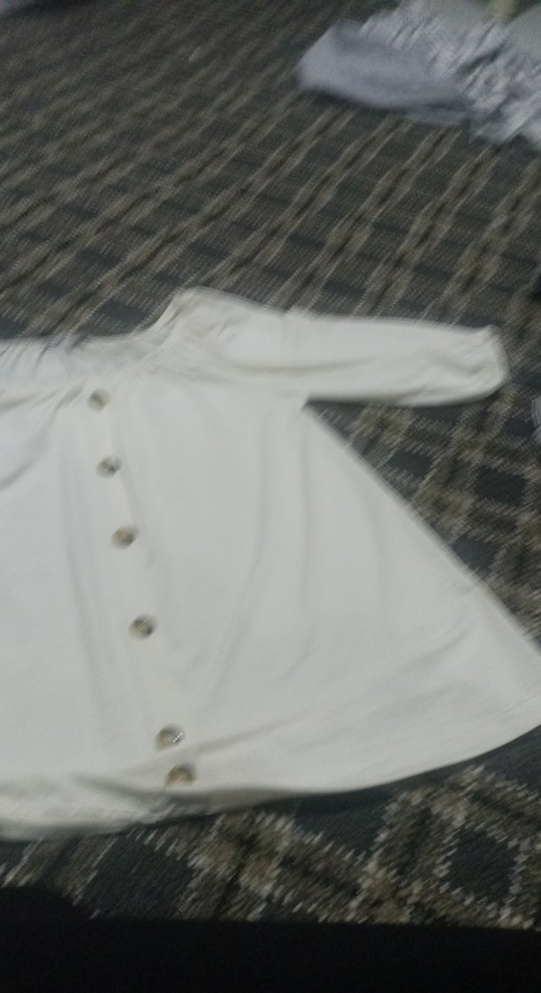 Düğmeli Beyaz Keten Kadın Bluz - Görsel 3