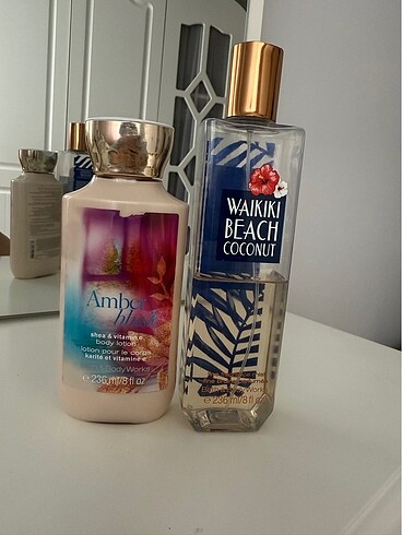 Bath and body works vücut spreyi ve kremi