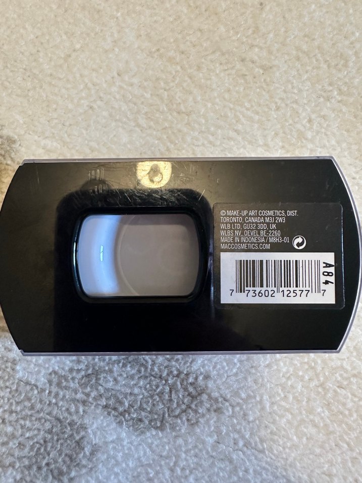 MAC Gri Kirpik Takma - Görsel 2