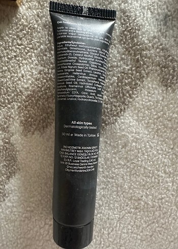 Siyah Parlak BB Krem SPF15+ Kollajenli - Görsel 2