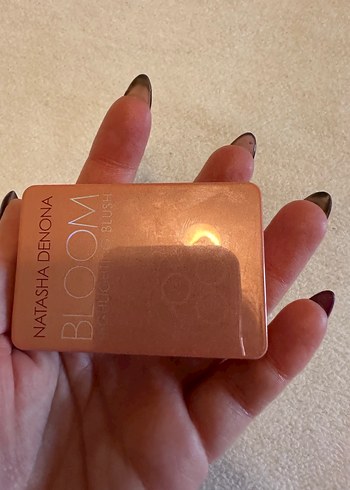 Parlak Kırmızı Allık - Görsel 2