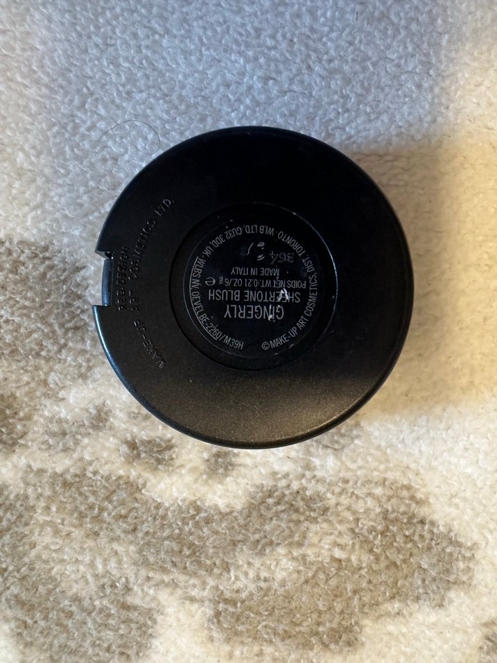 MAC Koyu Bej Allık - Görsel 2