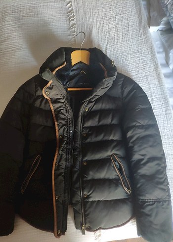 zara basic yaka kapşonlu kısa mont