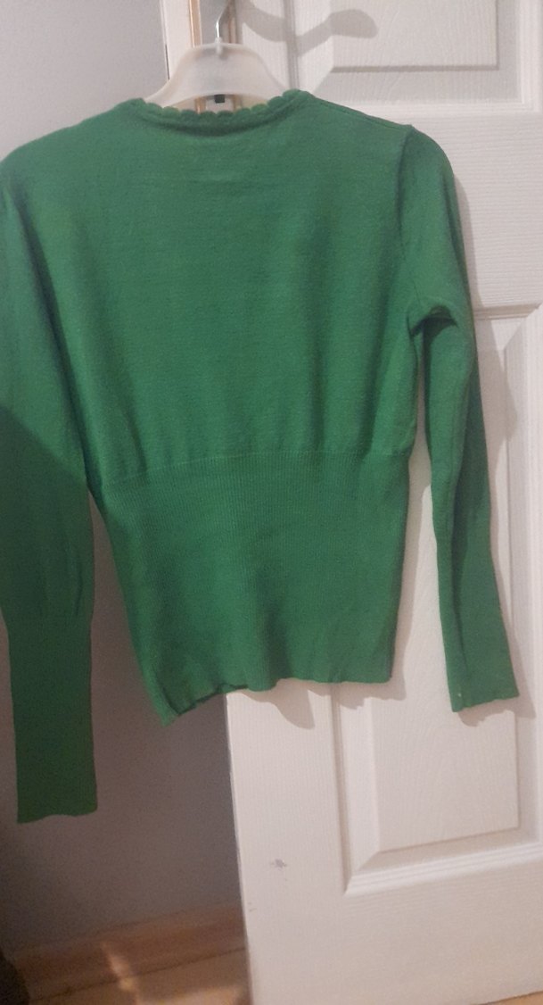 Düğmeli Yeşil V Yakalı İnce Triko Hırka - Görsel 4